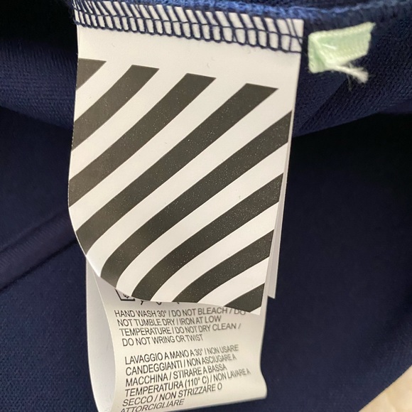 Brand NEW Ladies OFF WHITE jacket.Blue& white with words “Woman” on the back - Picture 6 of 7